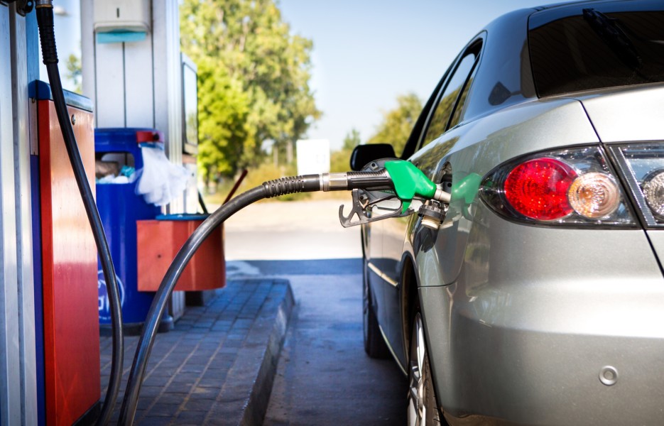 Какой газ используется для заправки автомобилей?